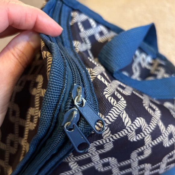 Blue/White Lunchbox - Picture 4 of 6